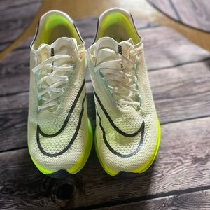 Nike ZoomX Streakfly